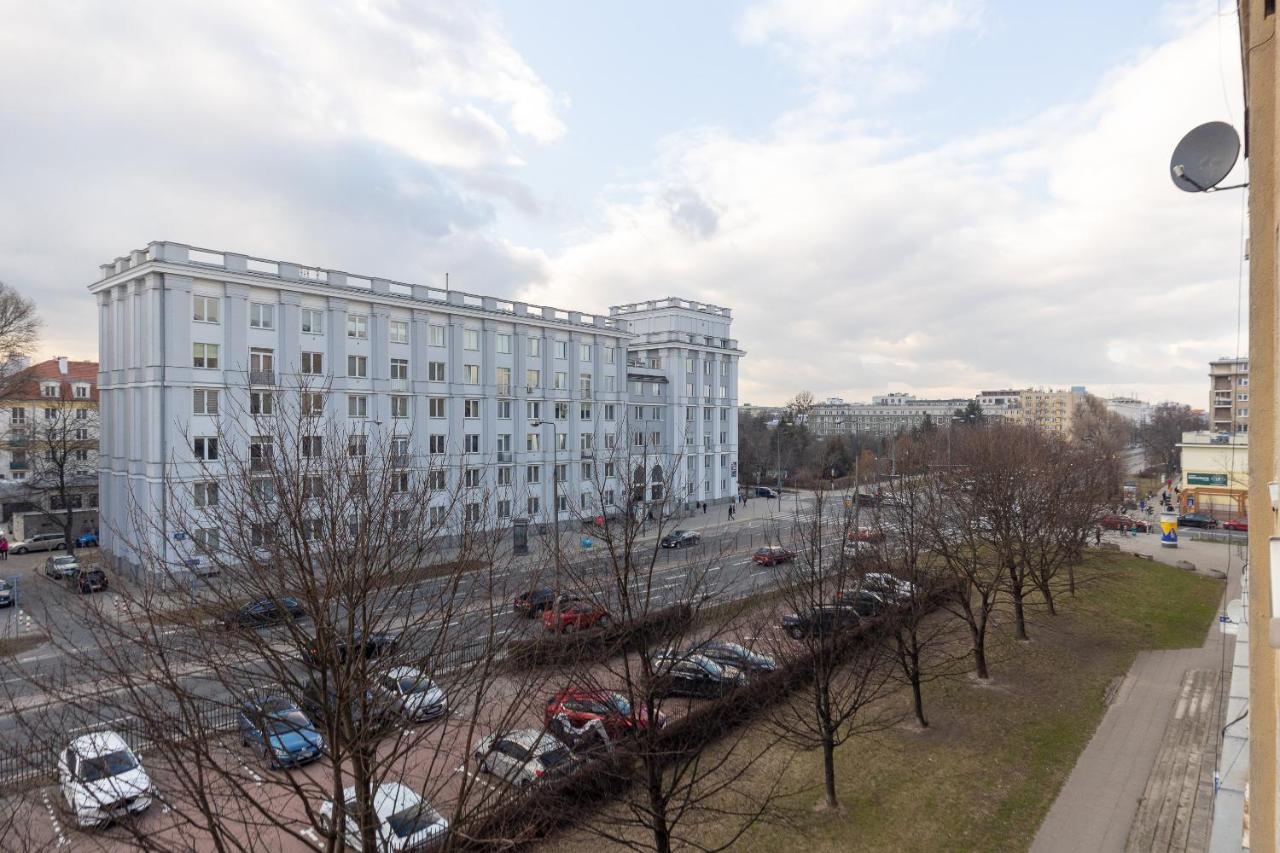 Metro Raclawicka Red Apartment Warsaw Luaran gambar